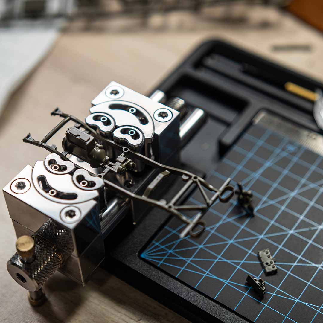 Desktop Workstation For Fractal Vise