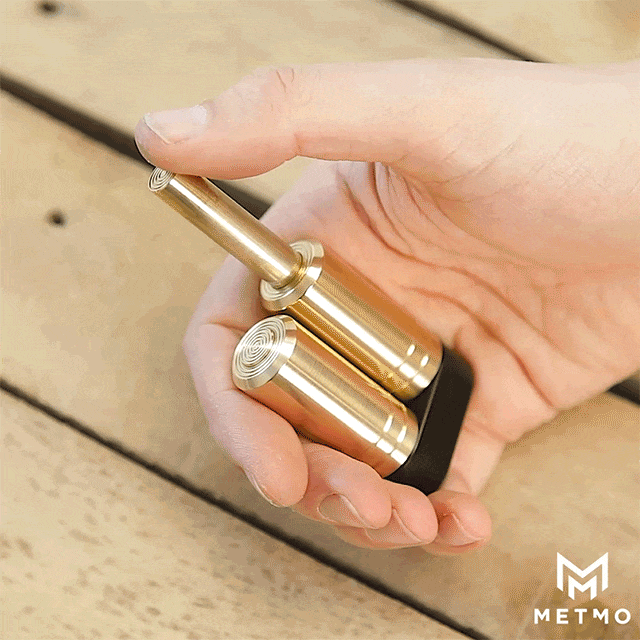 MetMo Dual Fidget Piston Stand